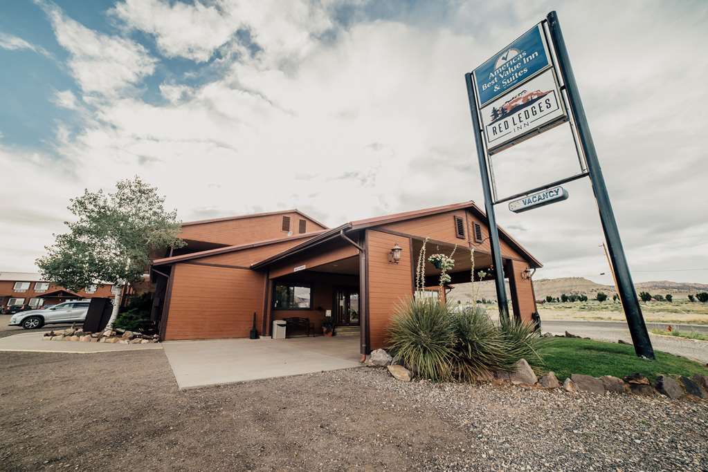 Red Ledges Hotel 2*