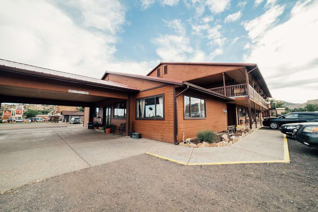 Red Ledges Hotel Tropic
