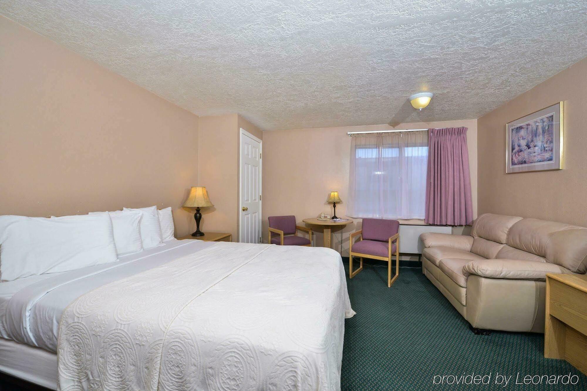 Red Ledges Hotel
