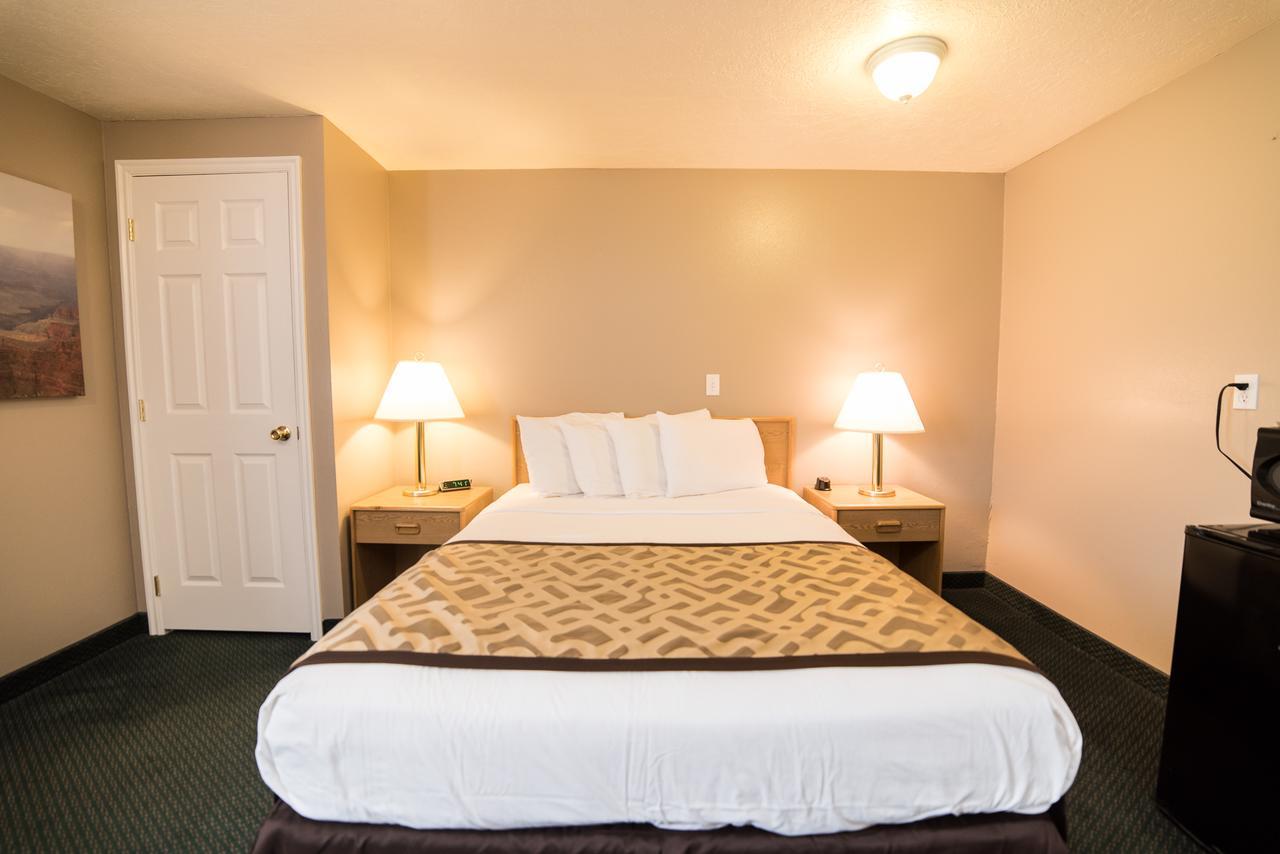 Red Ledges Hotel Tropic
