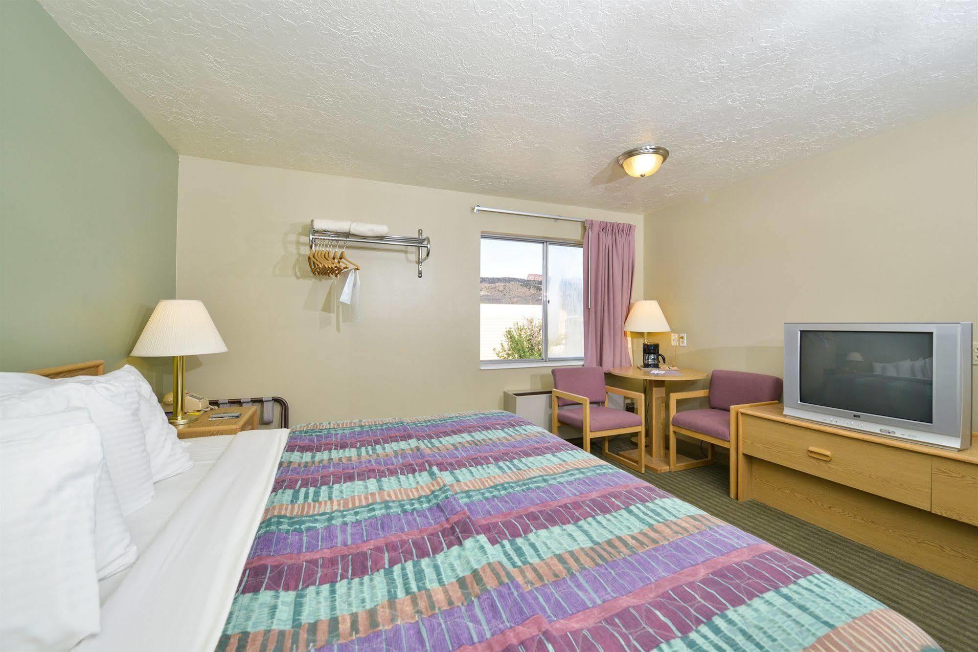 Red Ledges Hotel
